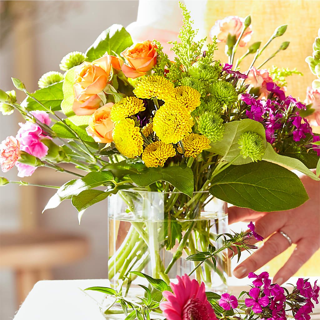 Bold & Bright – A Florist Original – HOMETOWN TREASURES FLORAL & GIFTS, Morris OK
