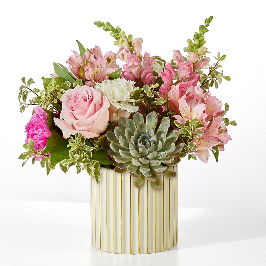 Magenta Musings Bouquet – HOMETOWN TREASURES FLORAL & GIFTS, Morris OK