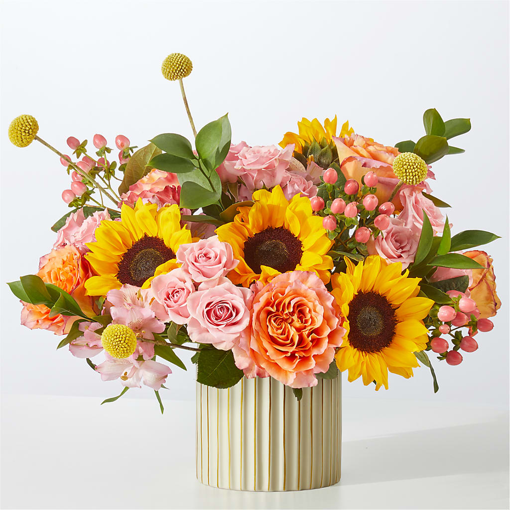Sun's Out Bouquet – HOMETOWN TREASURES FLORAL & GIFTS, Morris OK