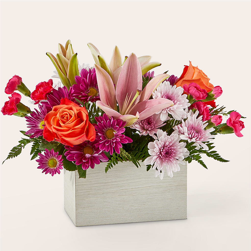 Light of My Life Box Bouquet – HOMETOWN TREASURES FLORAL & GIFTS, Morris OK