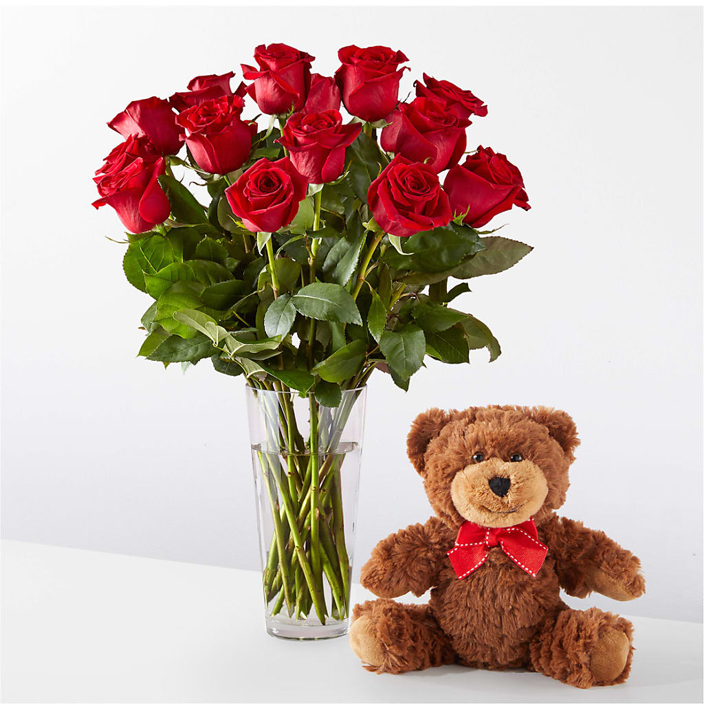 Romantic Long Stem Red Rose Bouquet Bundles – HOMETOWN TREASURES FLORAL & GIFTS, Morris OK