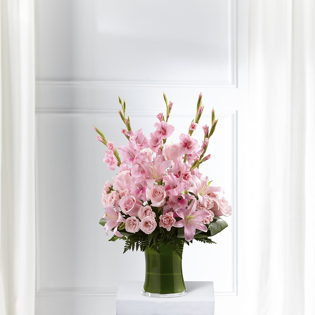 Lovely Tribute Bouquet – HOMETOWN TREASURES FLORAL & GIFTS, Morris OK