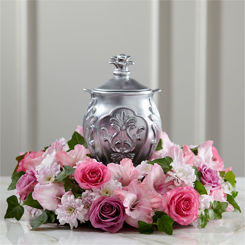 Glorious Tribute Arrangement – HOMETOWN TREASURES FLORAL & GIFTS, Morris OK