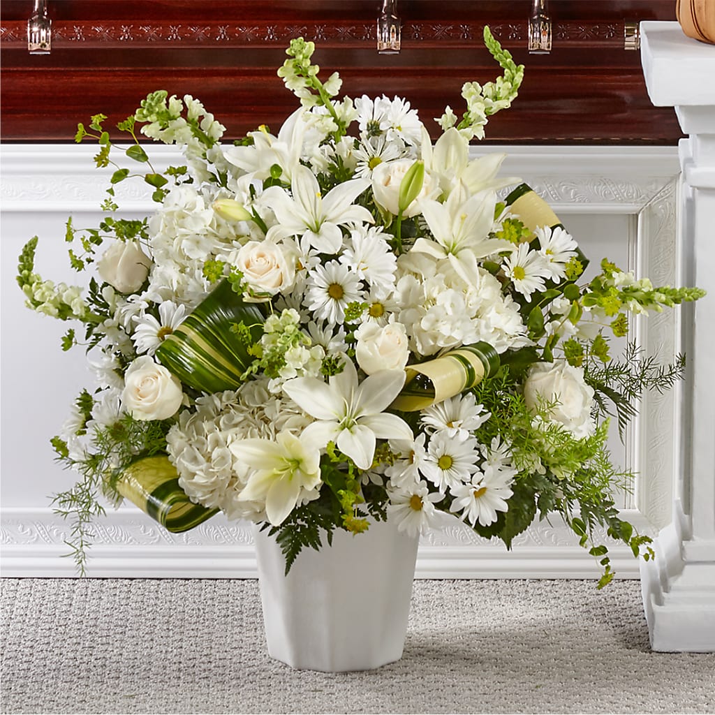 Thoughts of Tranquility Floor Basket – HOMETOWN TREASURES FLORAL & GIFTS, Morris OK