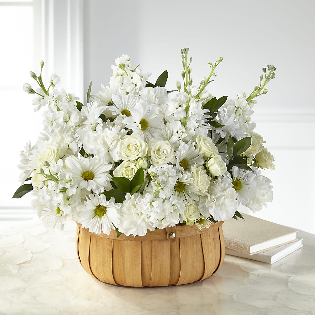 Graceful Garden Basket – HOMETOWN TREASURES FLORAL & GIFTS, Morris OK