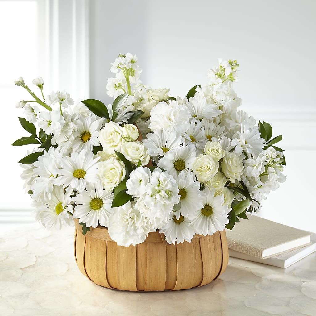 Graceful Garden Basket – HOMETOWN TREASURES FLORAL & GIFTS, Morris OK
