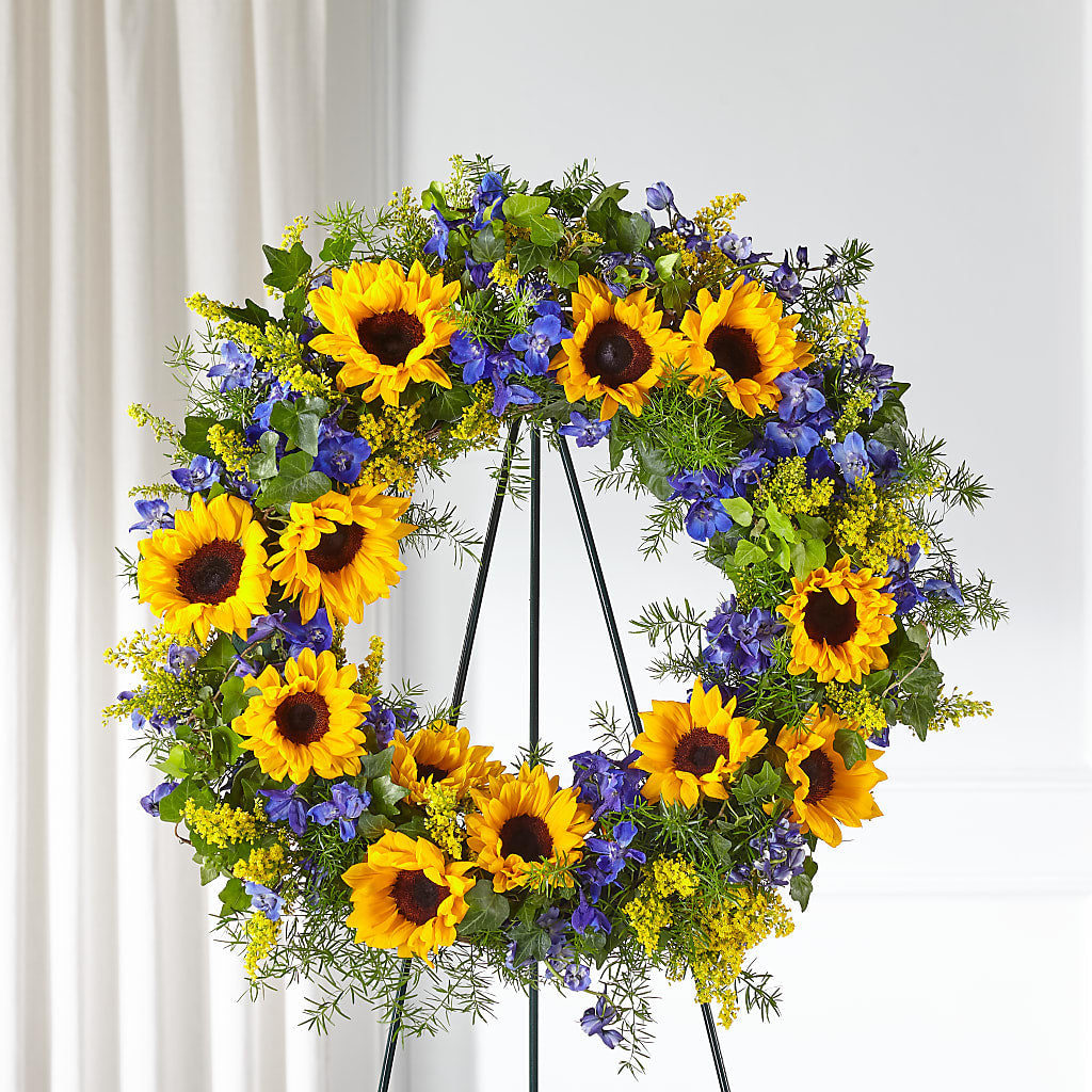 Bright Rays Wreath – HOMETOWN TREASURES FLORAL & GIFTS, Morris OK