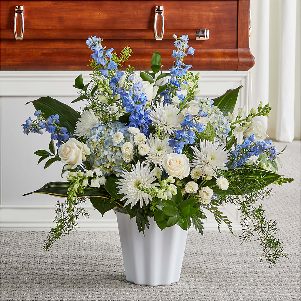 Everlasting Memories Floor Basket – HOMETOWN TREASURES FLORAL & GIFTS, Morris OK