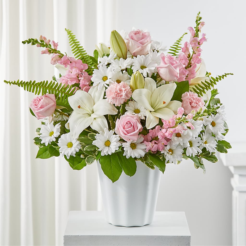 Soft Touch Tabletop Basket – HOMETOWN TREASURES FLORAL & GIFTS, Morris OK