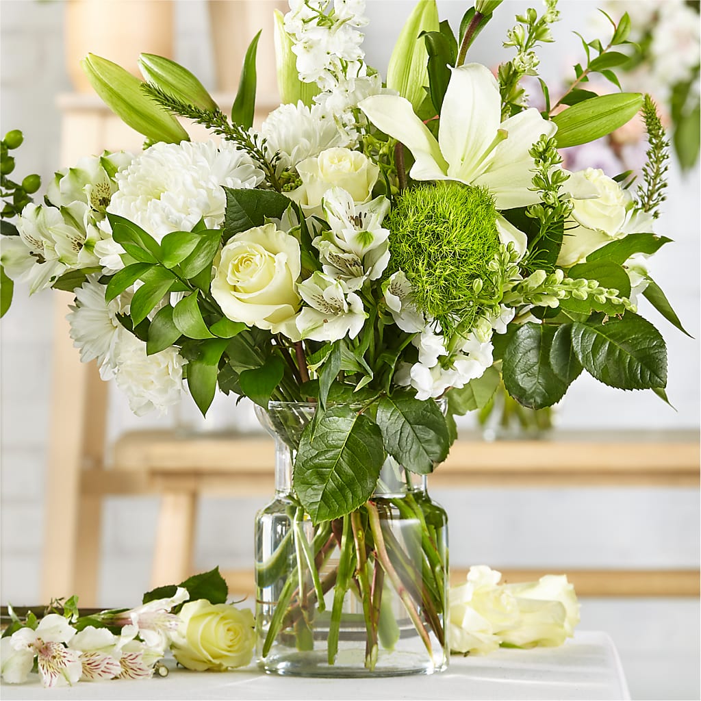Classic Ivory – A Florist Original – HOMETOWN TREASURES FLORAL & GIFTS, Morris OK