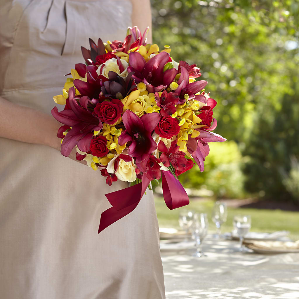 Sunningdale Bouquet – HOMETOWN TREASURES FLORAL & GIFTS, Morris OK