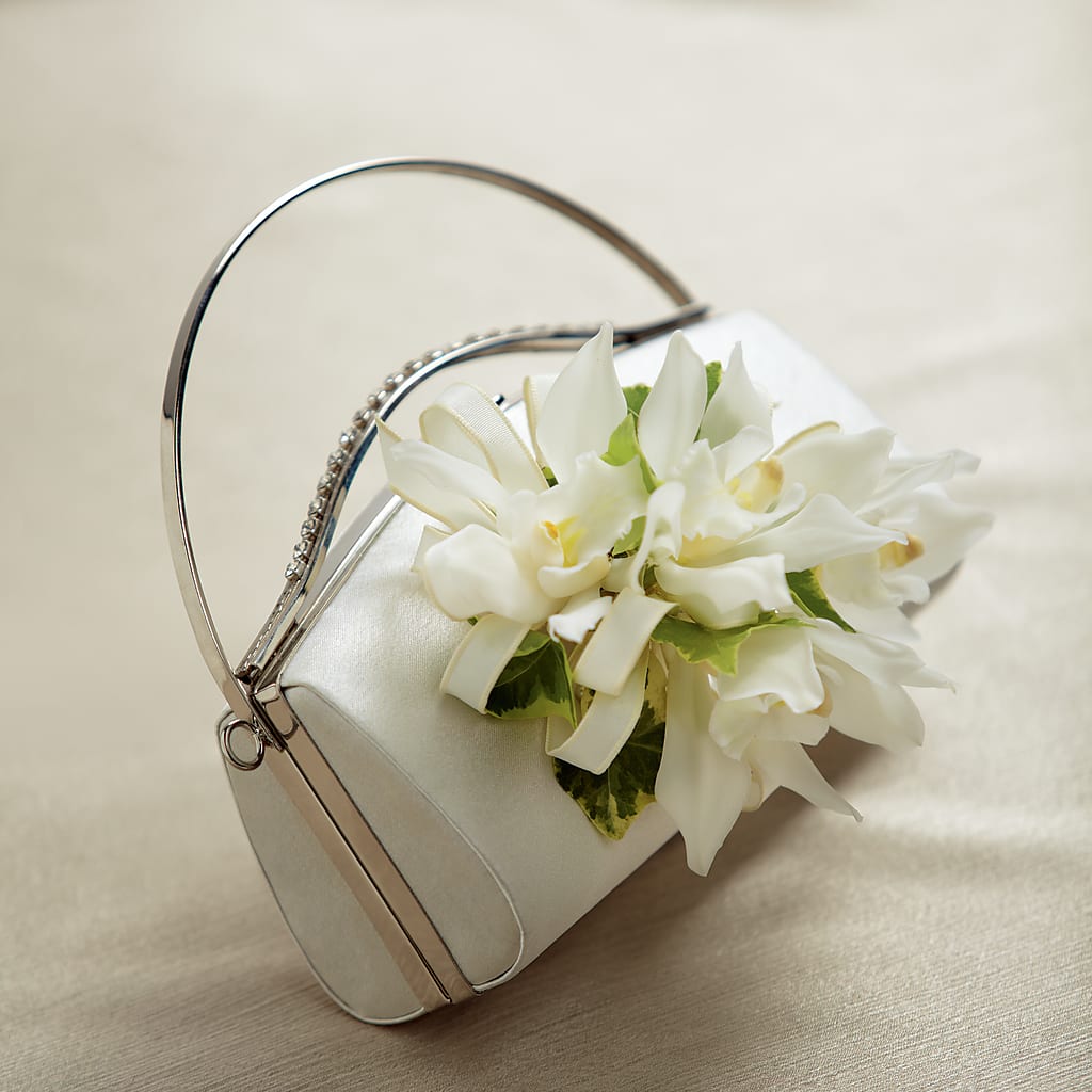 White Purse Decor – HOMETOWN TREASURES FLORAL & GIFTS, Morris OK