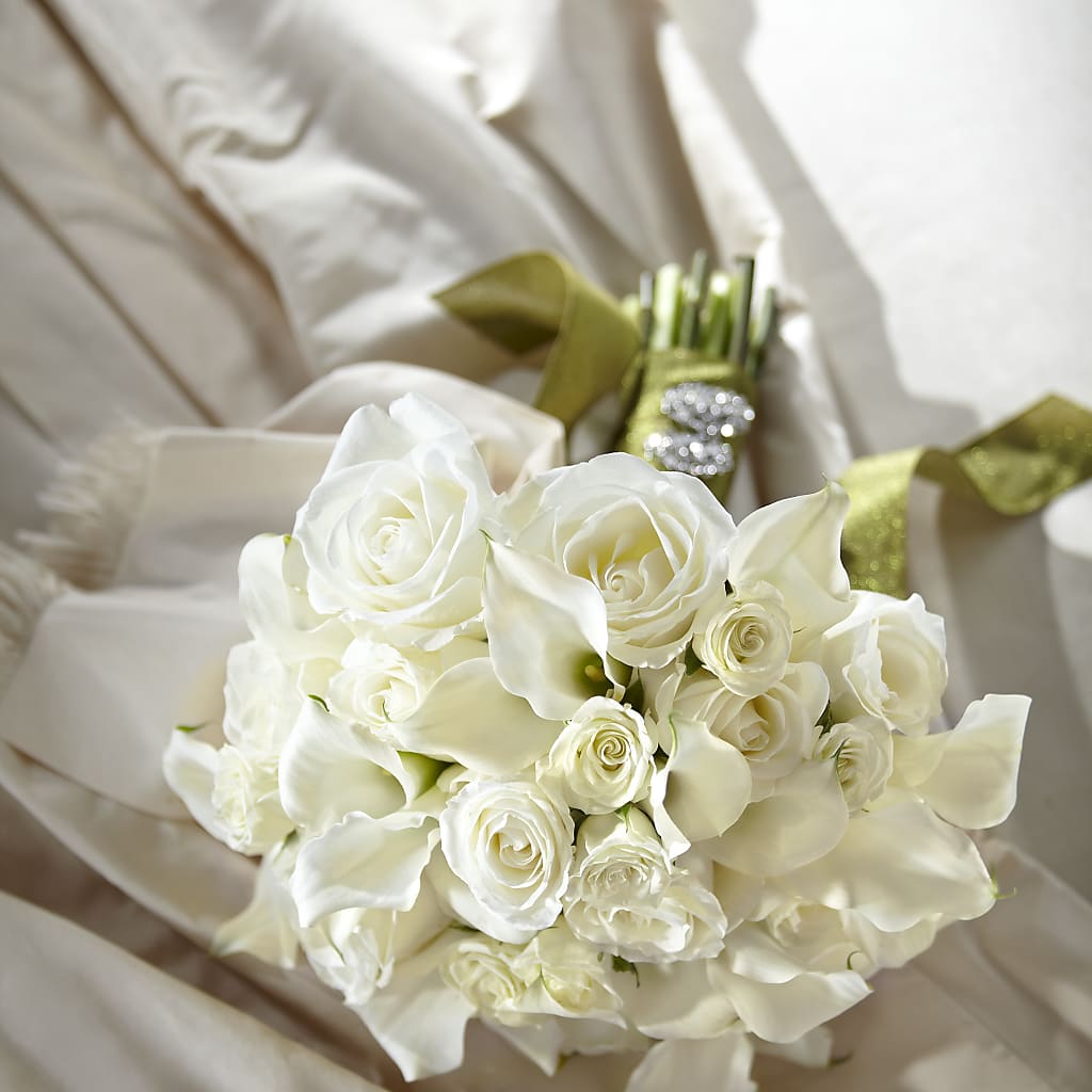 Serene Highness Bouquet – HOMETOWN TREASURES FLORAL & GIFTS, Morris OK