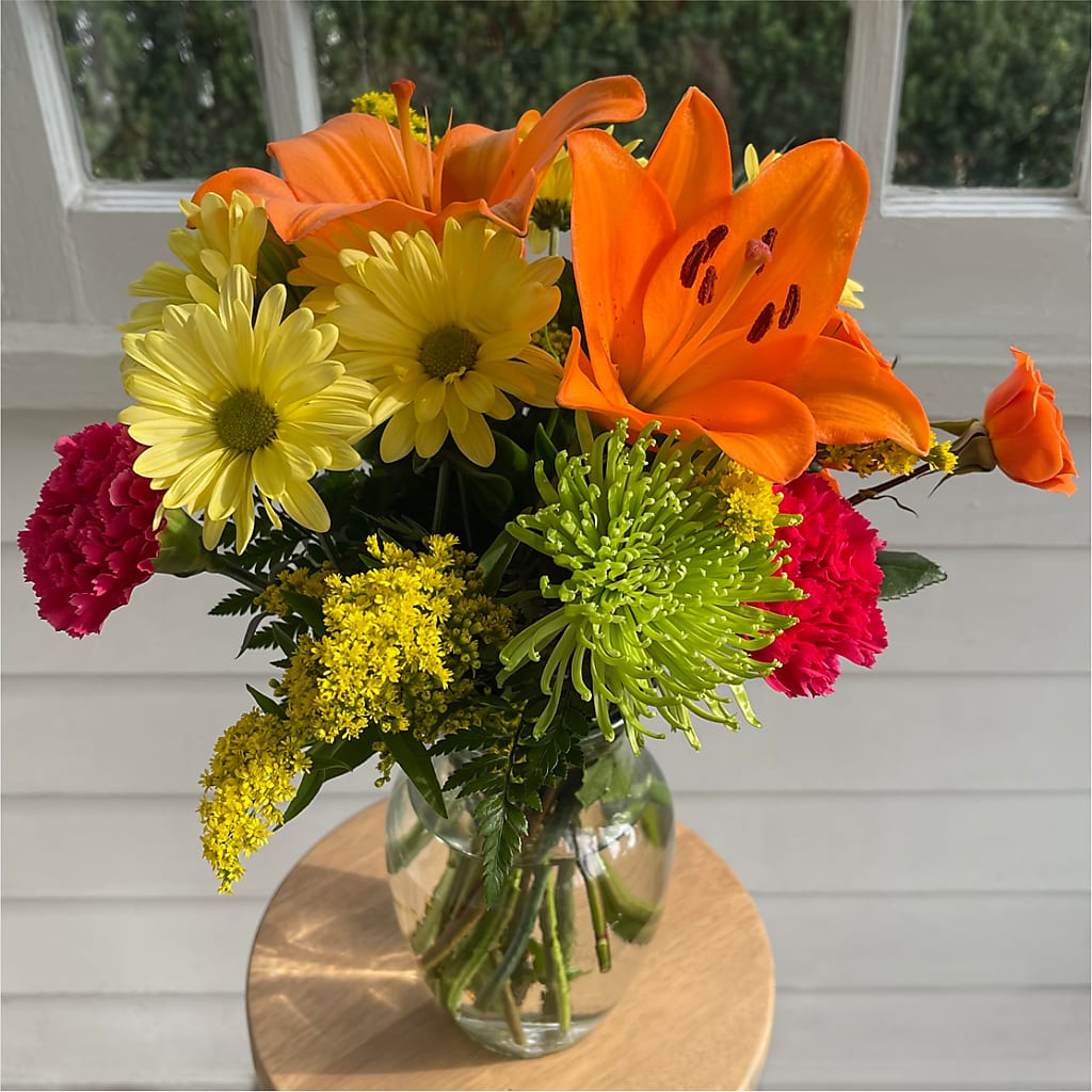 Bold & Bright – A Florist Original – HOMETOWN TREASURES FLORAL & GIFTS, Morris OK