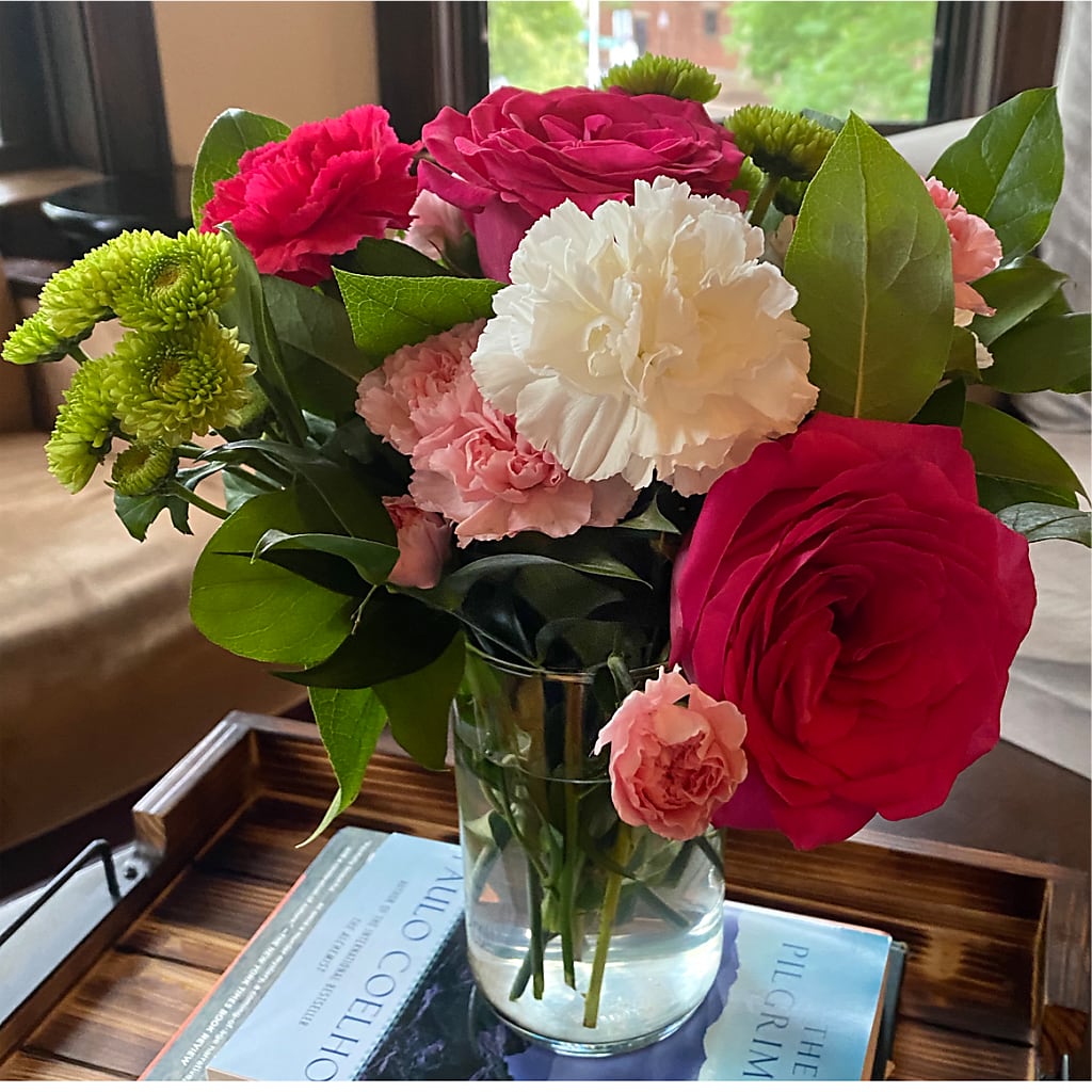 Sweet & Pretty Bouquet – HOMETOWN TREASURES FLORAL & GIFTS, Morris OK