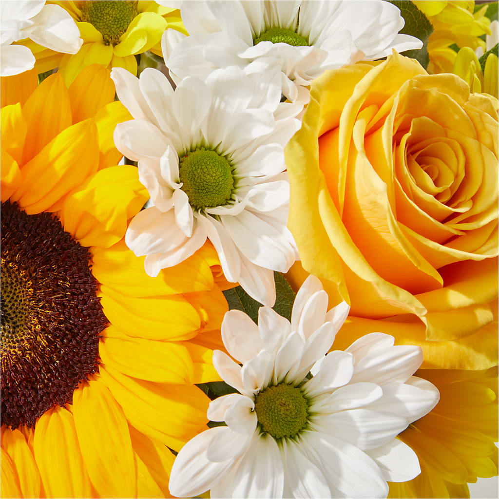 Be Happy Bouquet – HOMETOWN TREASURES FLORAL & GIFTS, Morris OK