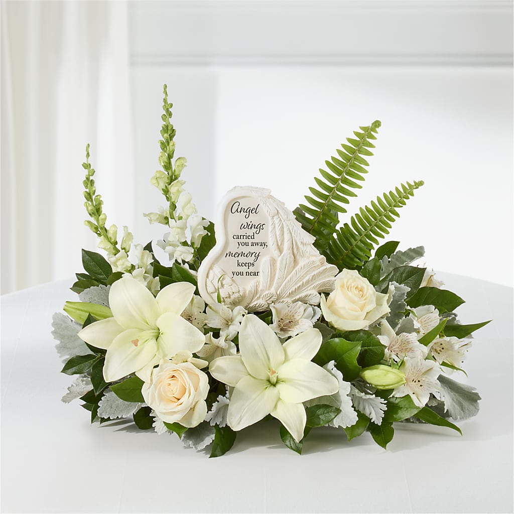 Holding You Close Arrangement – HOMETOWN TREASURES FLORAL & GIFTS, Morris OK