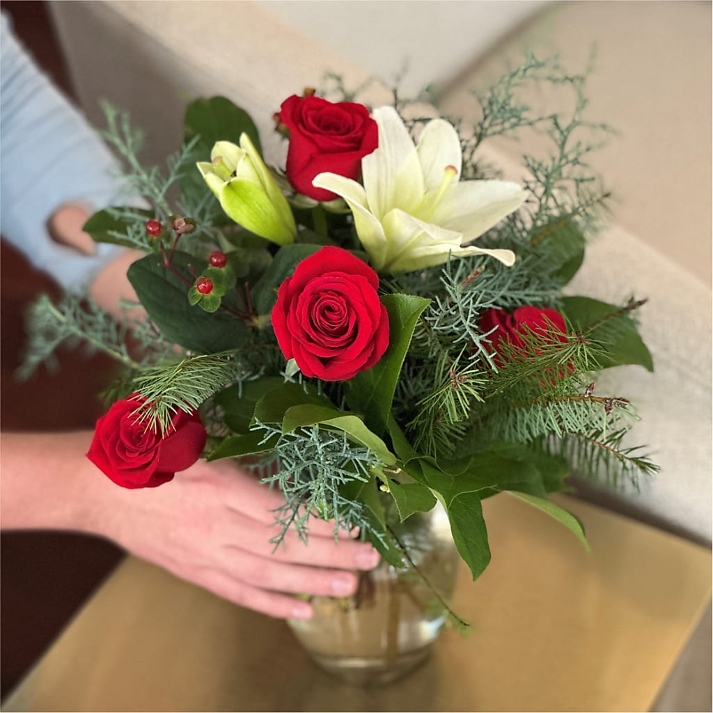 Glittering Lights Bouquet – HOMETOWN TREASURES FLORAL & GIFTS, Morris OK