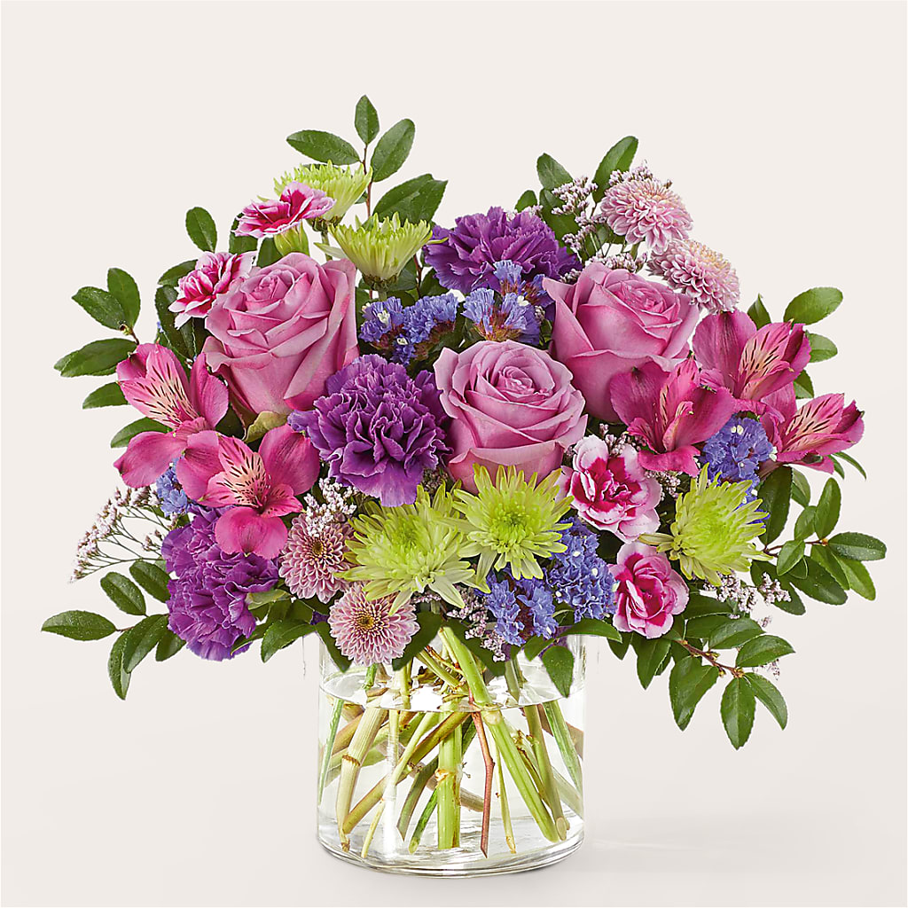 Glass Half Full Bouquet – HOMETOWN TREASURES FLORAL & GIFTS, Morris OK