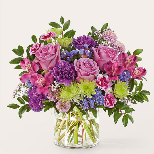 Glass Half Full Bouquet – HOMETOWN TREASURES FLORAL & GIFTS, Morris OK
