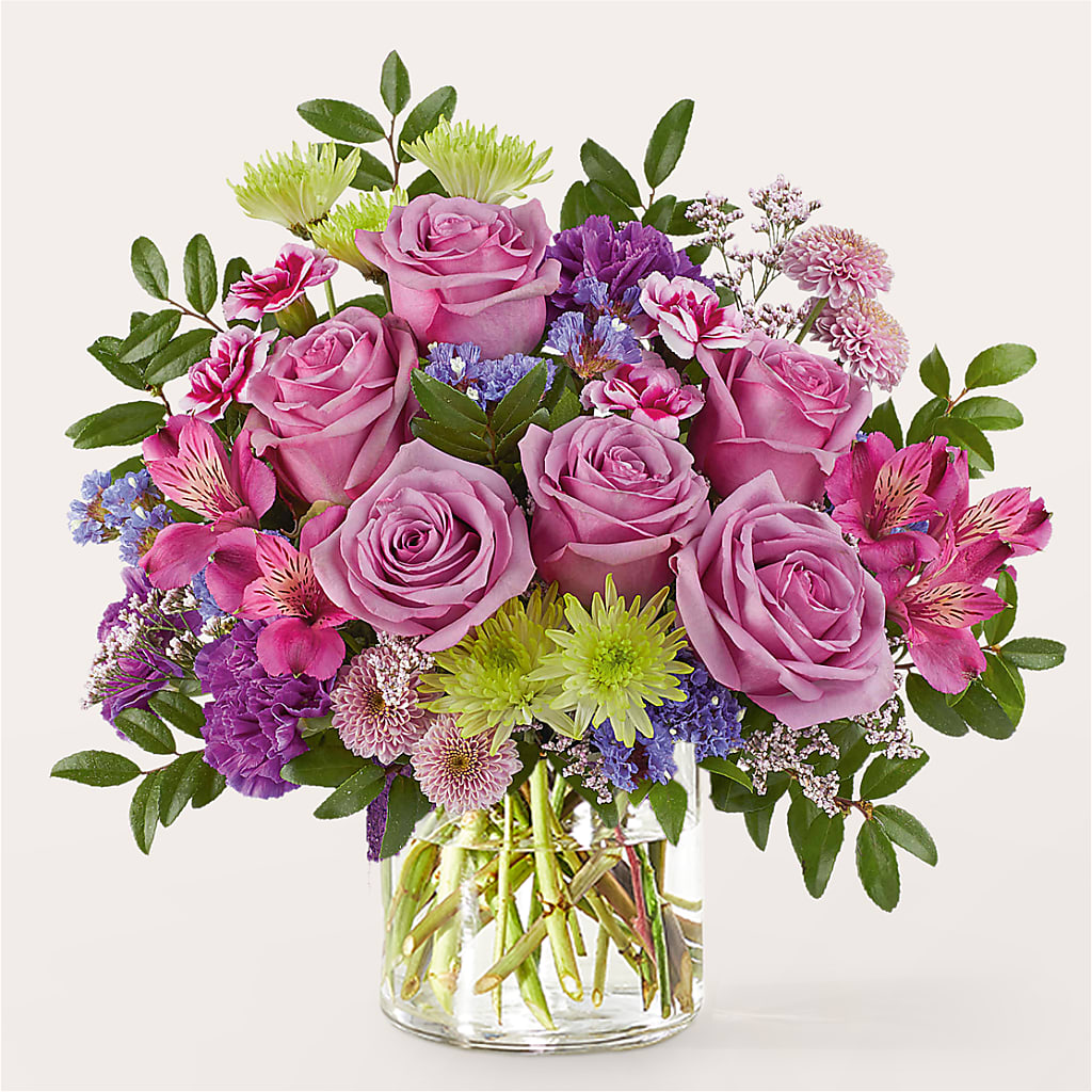 Glass Half Full Bouquet – HOMETOWN TREASURES FLORAL & GIFTS, Morris OK