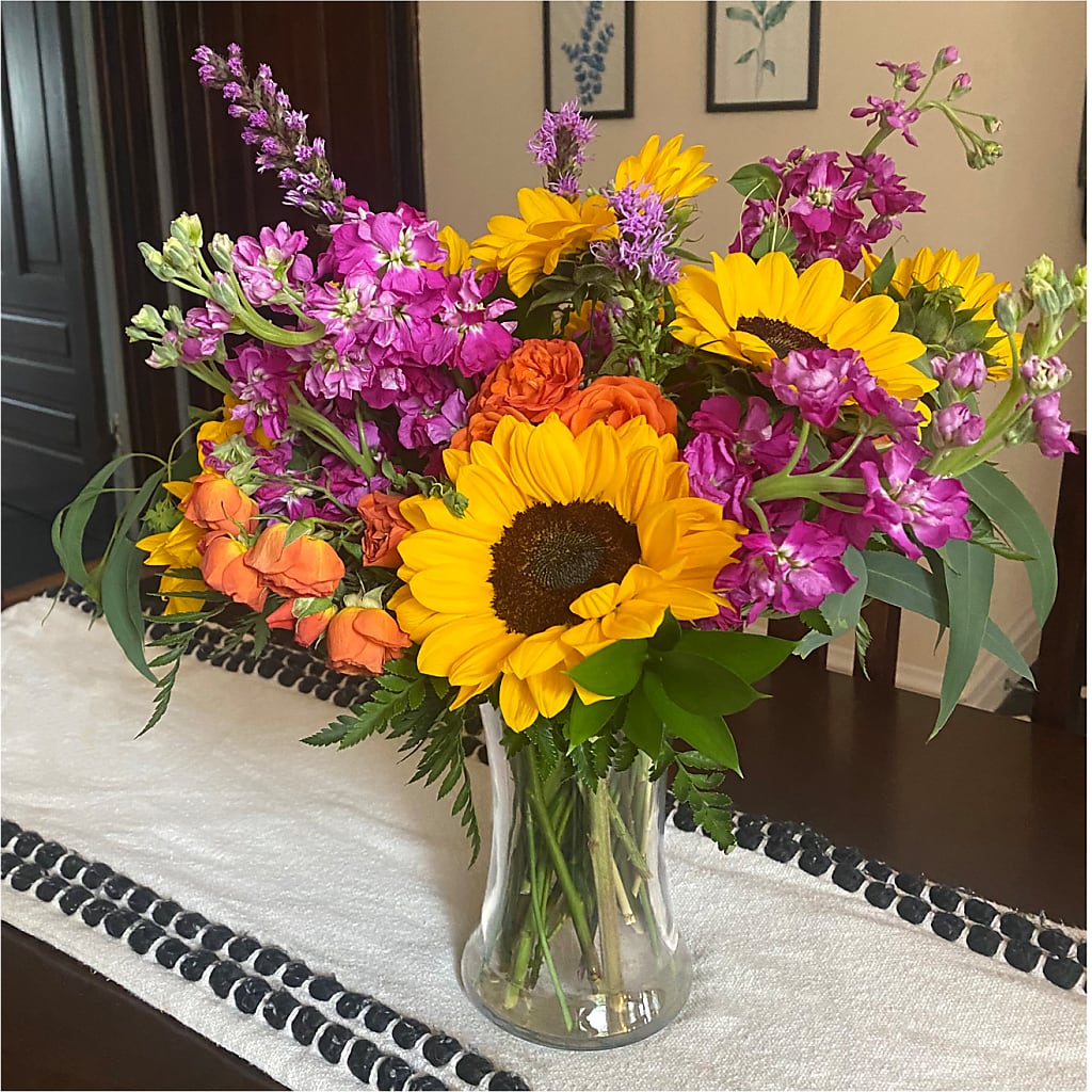 Rays of Life Bouquet – HOMETOWN TREASURES FLORAL & GIFTS, Morris OK