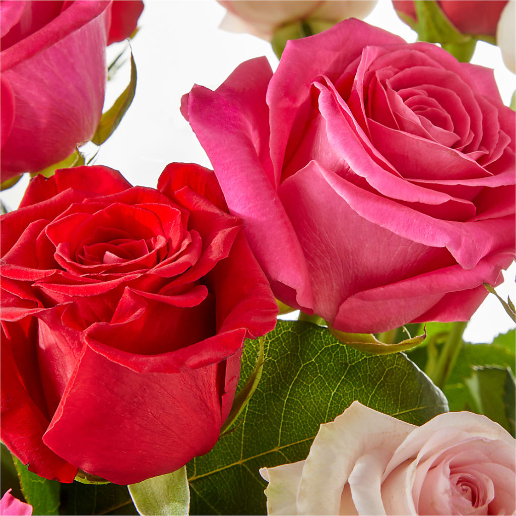 Charming Rose Bouquet – HOMETOWN TREASURES FLORAL & GIFTS, Morris OK