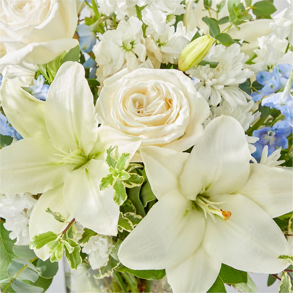 Peace of Mind Bouquet – HOMETOWN TREASURES FLORAL & GIFTS, Morris OK