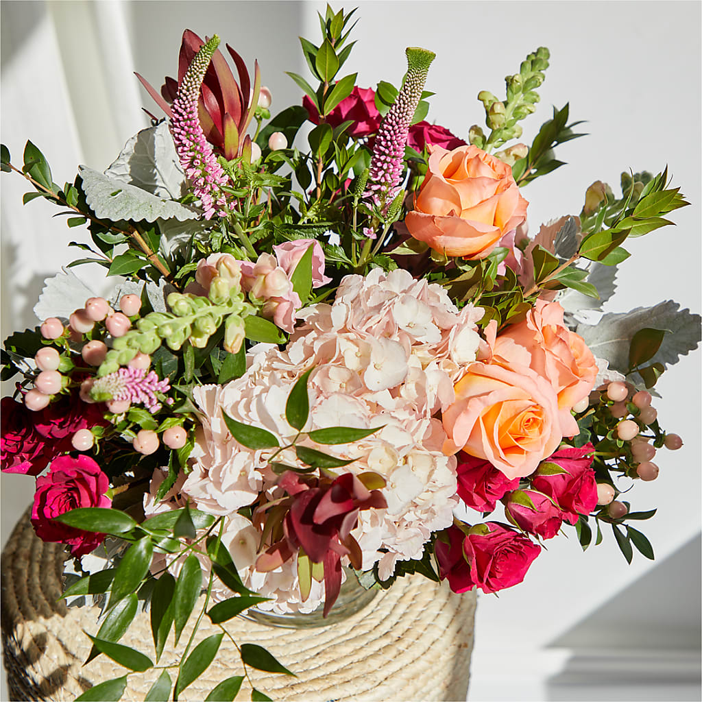 Glitz & Glam Bouquet – HOMETOWN TREASURES FLORAL & GIFTS, Morris OK