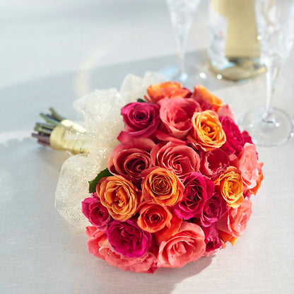 Sweet Roses Bouquet – HOMETOWN TREASURES FLORAL & GIFTS, Morris OK
