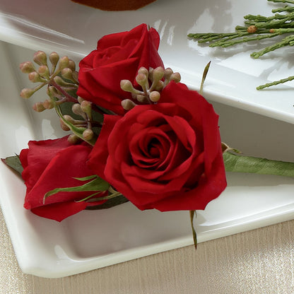 Red Spray Rose Boutonniere – HOMETOWN TREASURES FLORAL & GIFTS, Morris OK