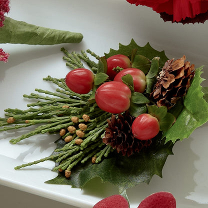 Red Berry Boutonniere – HOMETOWN TREASURES FLORAL & GIFTS, Morris OK